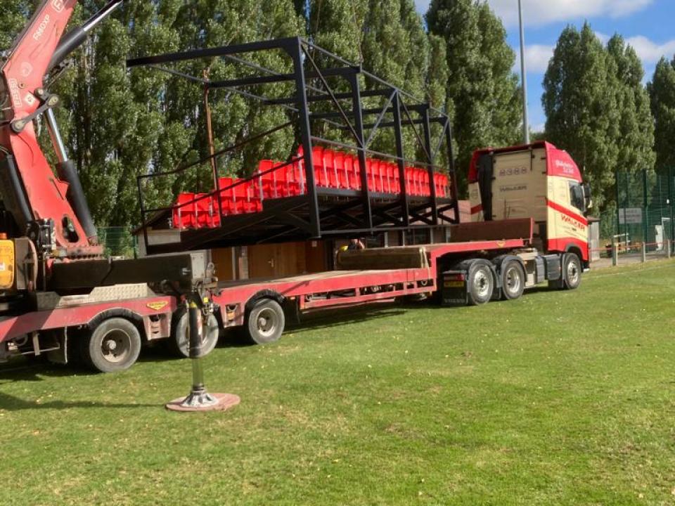 stand arriving
